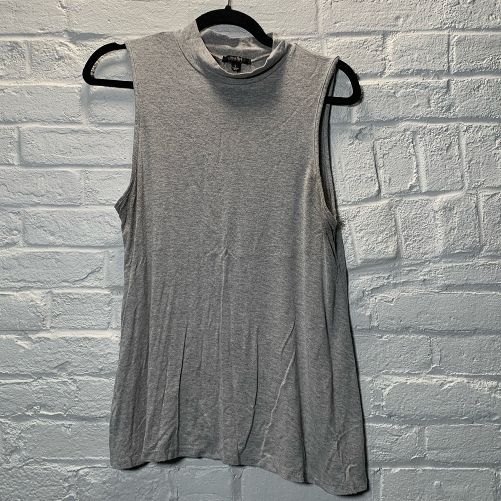 Grey tank